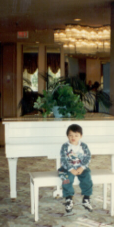 a white piano